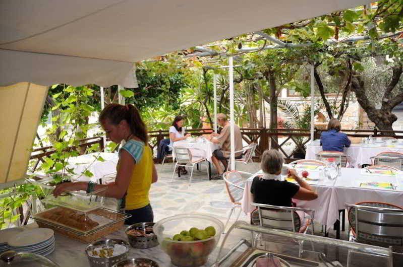 Hotel Marina Village Sitia  Exteriör bild